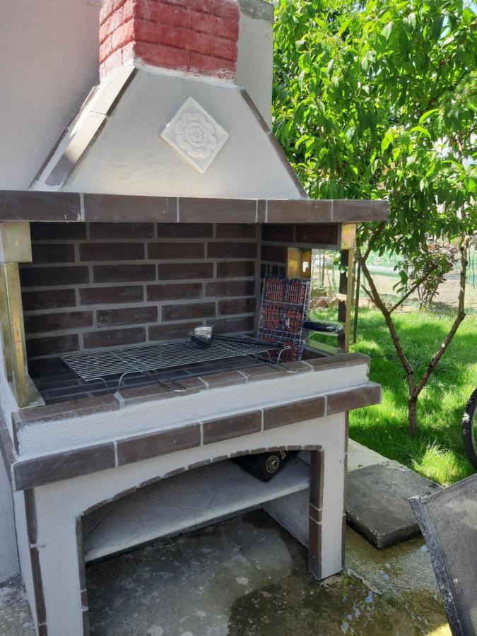Soula'S Sunshine Green Apartment Неа Карвали Екстериор снимка